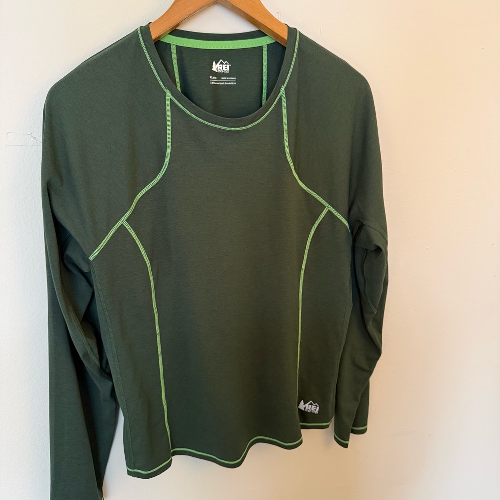 REI Women’s Green Fitness Athletic XL Long Sleeve Fast Dry Shirt - Picture 3 of 5